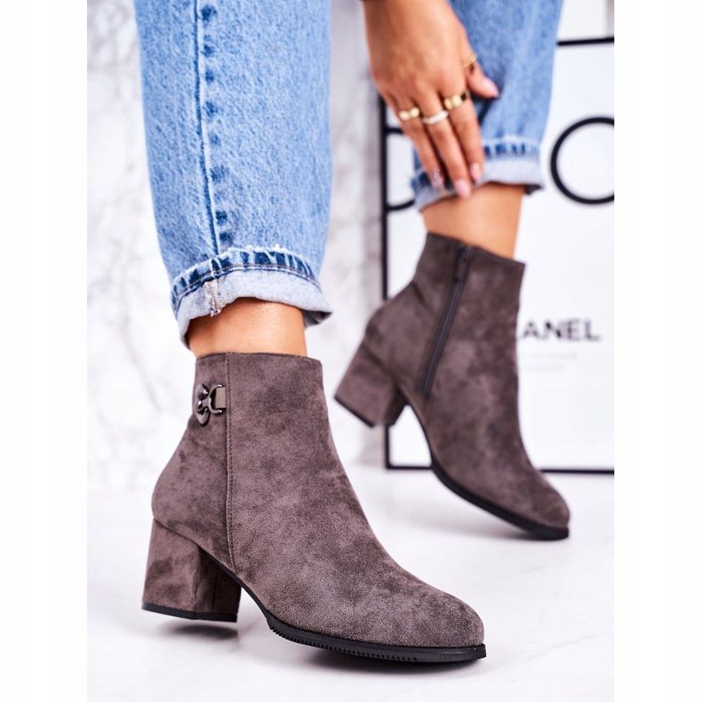 PJ1 Botas cálidas clásicas para mujer en un talón gris Éxito 1 PJ1 Botas cálidas clásicas para mujer en un talón gris Éxito 1