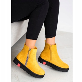 Seastar Botas en la plataforma negra amarillo 4