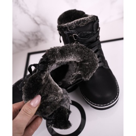 Tramperos para niños aislados con piel Black Luke negro 1