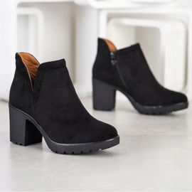 Bella Paris Botines de ante con corte negro 3