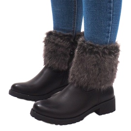Botas con piel A89620 Negro blanco 4