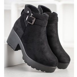Best Shoes Botas ligeras en plataforma negro 3