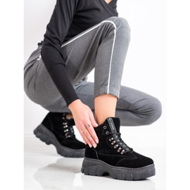 Seastar Tramperos en la plataforma negro 1 Seastar Tramperos en la plataforma negro 1