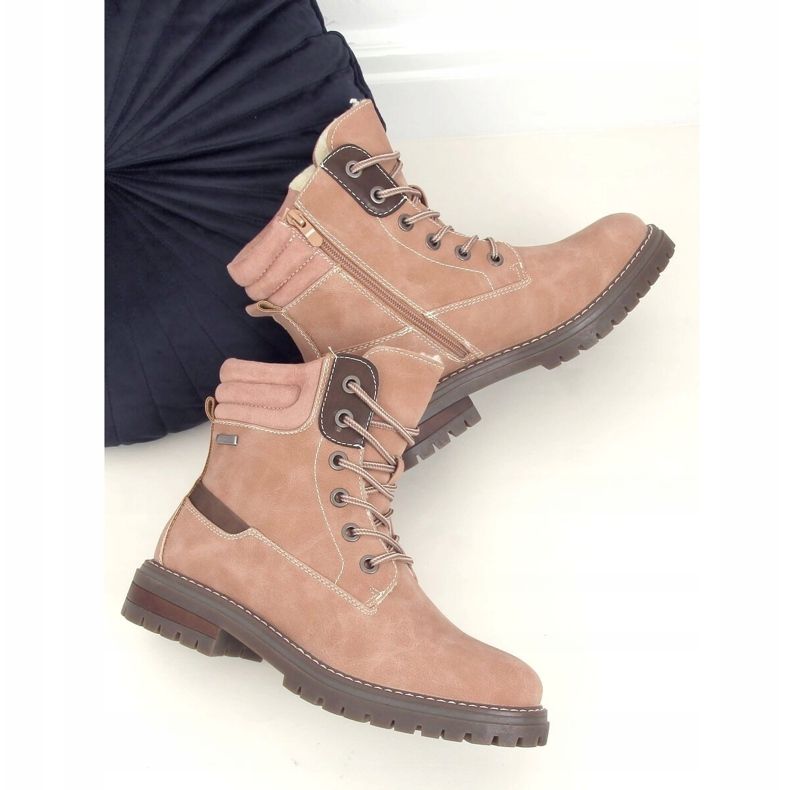 Maderas rosadas aisladas 2218 Rosa 2