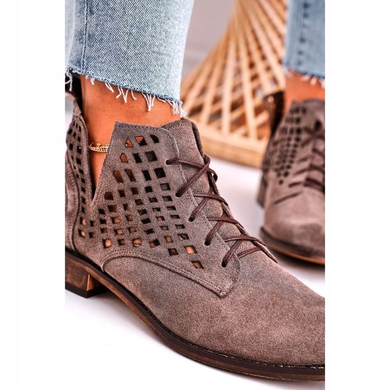 Nicole Botas Susannah de ante marrón calado para mujer 1