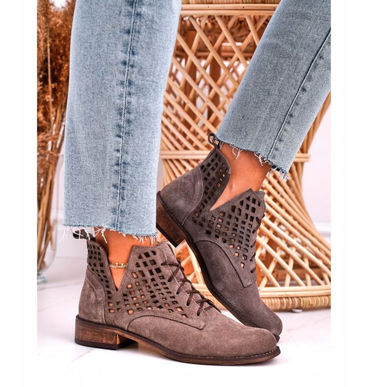 Nicole Botas Susannah de ante marrón calado para mujer 2