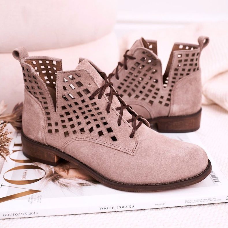 Nicole Botas Susannah Cappuccino de ante calado para mujer marrón 2