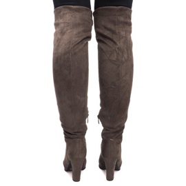 Botas de ante en una barra K953 Verde 4