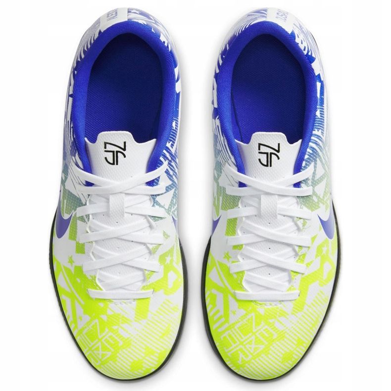 Zapatos de fútbol Nike Mercurial Vapor 13 Club Njr Ic Junior CV9352 104 blanco azul multicolor 1