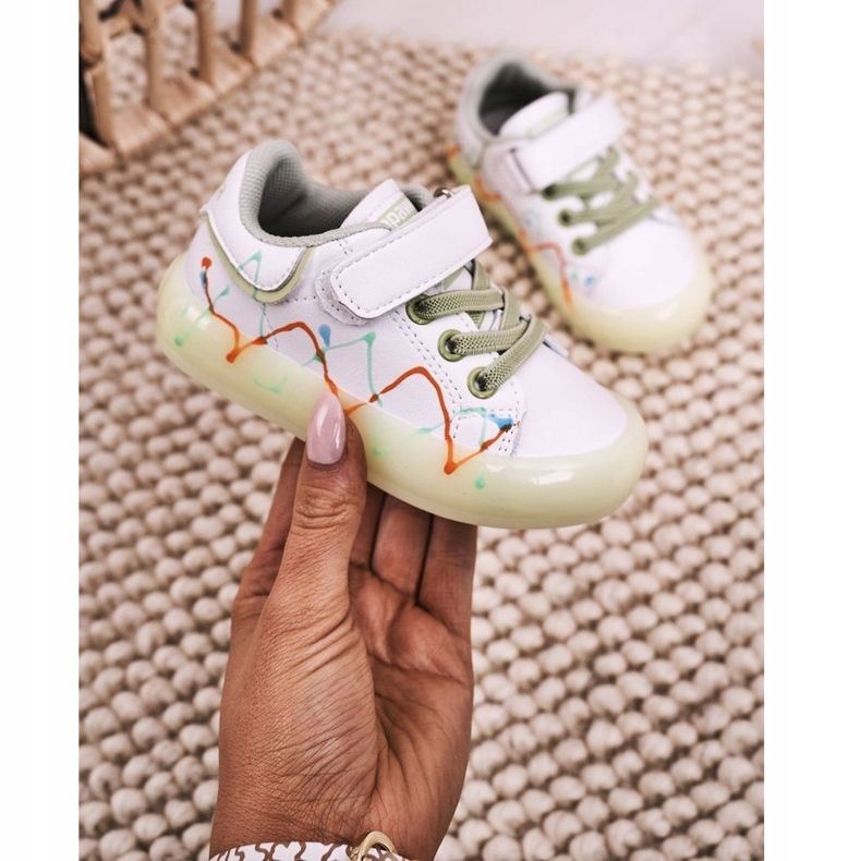 Apawwa Zapatilla Deportiva Infantil Con Suela Iluminada Led Blanco-Verde Disco 1 Apawwa Zapatilla Deportiva Infantil Con Suela Iluminada Led Blanco-Verde Disco 1