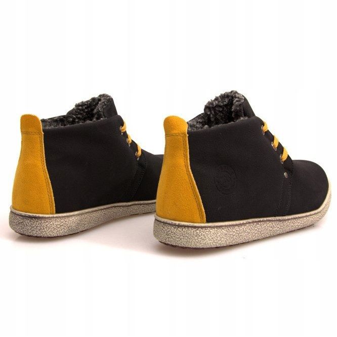 Zapatillas altas con aislamiento 3021 Negro 1