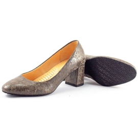 Zapatos de salón para mujer en el poste C-129, marrón 3
