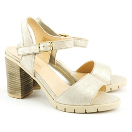 Mariettas Sandalias en el poste 2713702 oro beige dorado 2