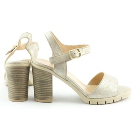 Mariettas Sandalias en el poste 2713702 oro beige dorado 4