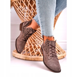 Nicole Botas Susannah de ante marrón calado para mujer 4