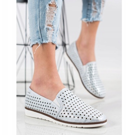Kylie Slipons calados brillantes plata 4