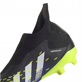 Botas de fútbol adidas Predator Freak.3 Ll Fg M FY0617 blanco, negro, real negro 9