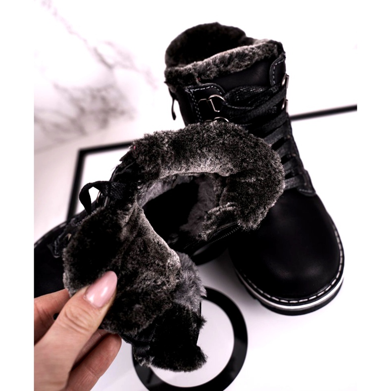 Tramperos para niños aislados con piel Black Luke negro 1