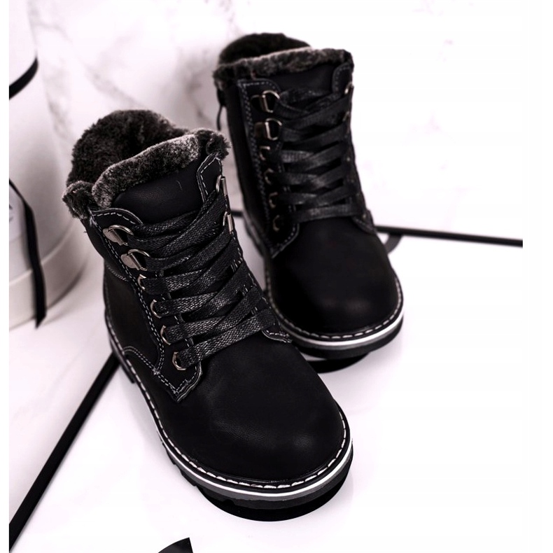 Tramperos para niños aislados con piel Black Luke negro 2