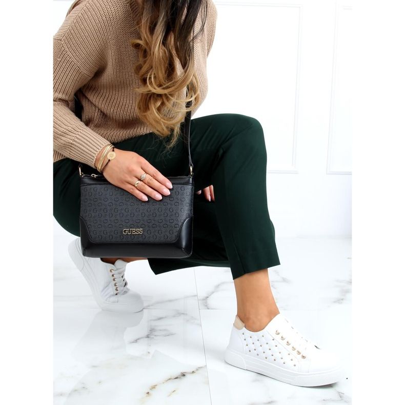 Zapatillas de mujer con tachuelas blancas LA124P Beige blanco 1