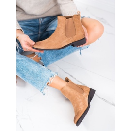 Ideal Shoes Botines Chelsea de ante beige 3