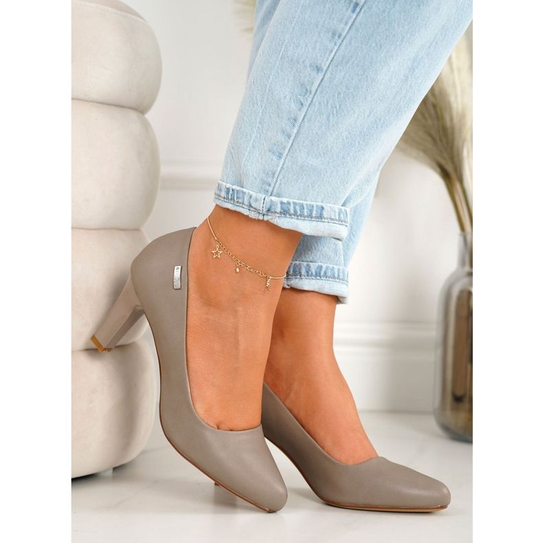 PJ1 Bombas clásicas en la barra de capuchino Eleanor beige 1