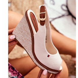 PS1 Sandalias Tommy Beige con tacón de cuña trenzado 1 PS1 Sandalias Tommy Beige con tacón de cuña trenzado 1