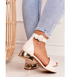 Sandalias Piel Sobre Tacones Dorados Laura Messi 2143 Beige 1