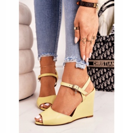 Sandalias Cuña Ante Laura Messi 2253 Amarillo 6