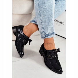 Zapatos de mujer lacados Laura Messi 2044 Negro 2