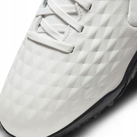 Calzado de fútbol Nike Tiempo Legend 8 Tf Academy Junior AT5736 030 blanco blanco 6