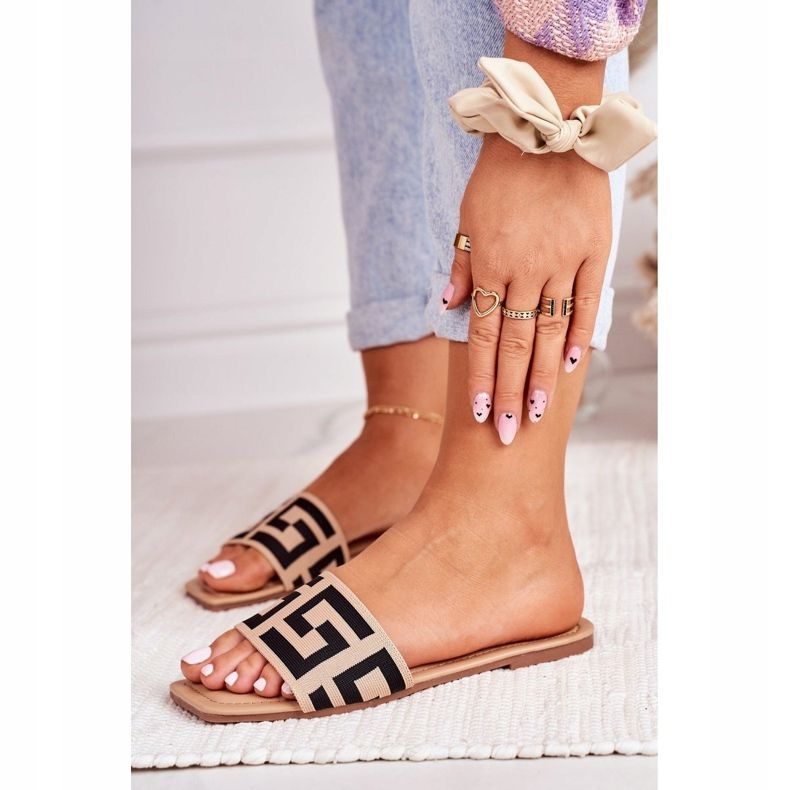 Pantuflas clásicas Melinda beige para mujer negro 2