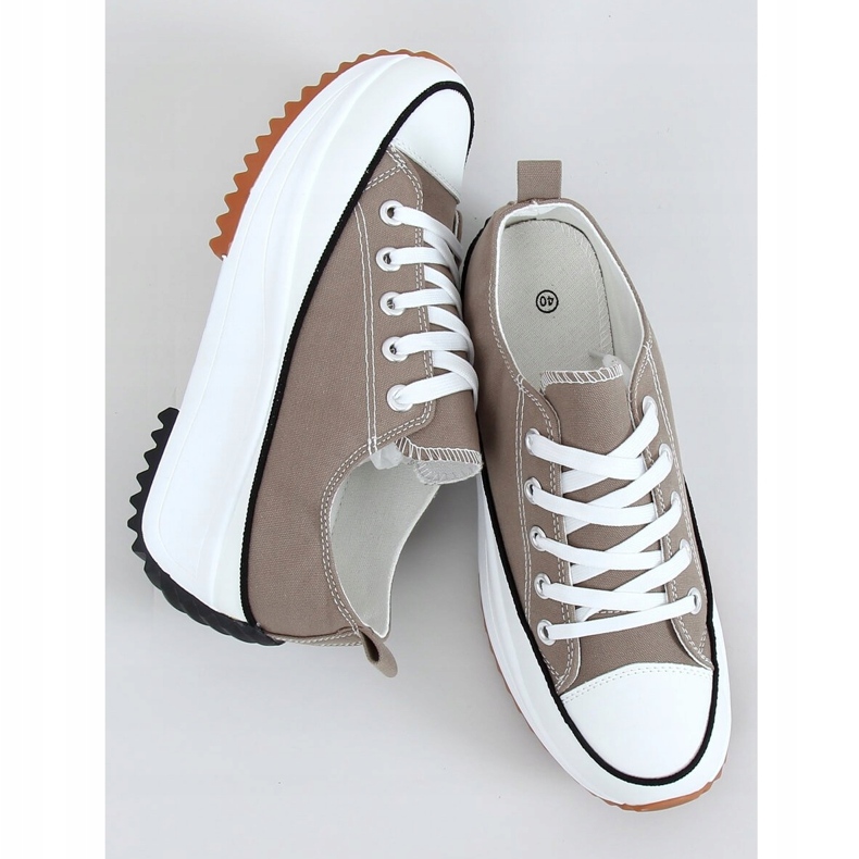 Zapatillas deportivas suela de diseño en caqui VL137P Verde 1