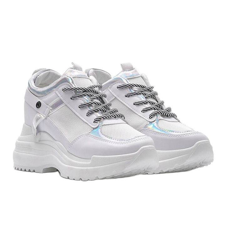 Zapatillas blancas sobre suela gruesa de Johan blanco 1