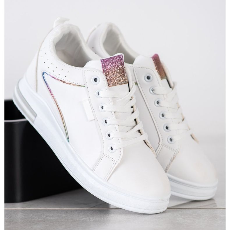 SHELOVET Zapatos blancos con cuña oculta 2 SHELOVET Zapatos blancos con cuña oculta 2