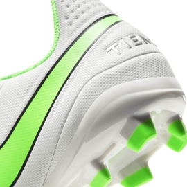 Zapatos de fútbol Nike Tiempo Legend 8 Academy FG / MG Junior AT5732 030 blanco blanco 6