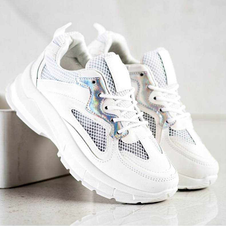 SHELOVET Zapatillas blancas en la plataforma blanco 2