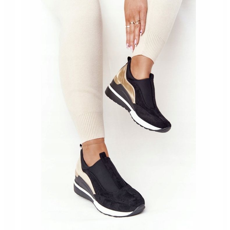 Vinceza 10593 Zapatillas con cuña en negro y dorado verde 1