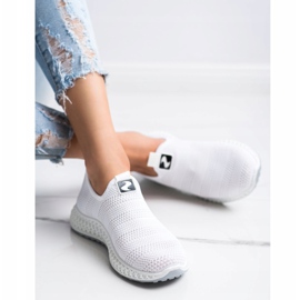 SHELOVET Slipons de primavera calados blanco 1
