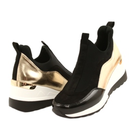 Zapatillas Evento con cuña 21PB35-4000 negro dorado 5