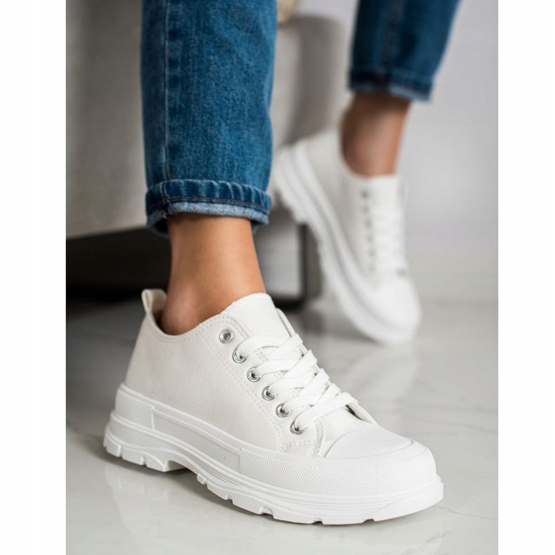 SHELOVET Zapatillas blancas en la plataforma blanco 2