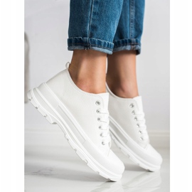 SHELOVET Zapatillas blancas en la plataforma blanco 3