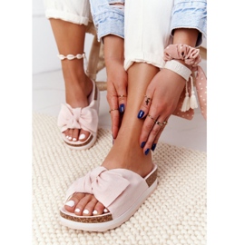 PS1 Pantuflas en la plataforma beige So Comfy 5