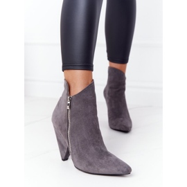 Botas Asimétricas De Tacón Alto Gris Lu Boo 2
