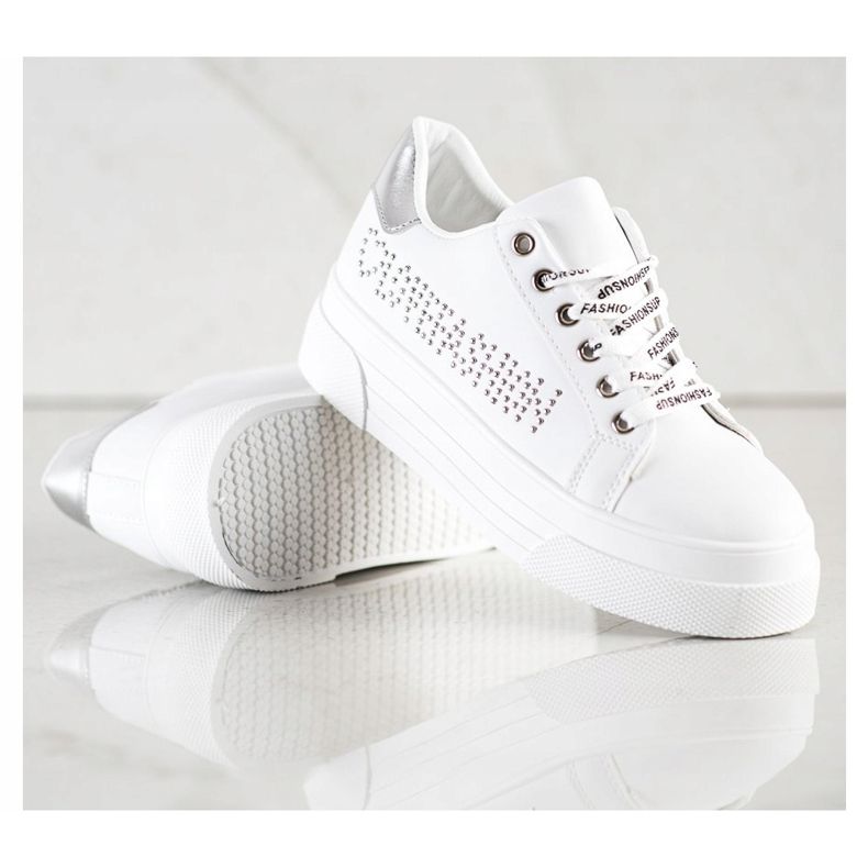SHELOVET Zapatillas blancas en la plataforma de moda blanco 1