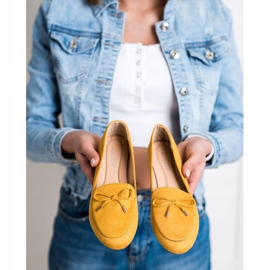 Abloom Señores de gamuza con un lazo amarillo 2 Abloom Señores de gamuza con un lazo amarillo 2