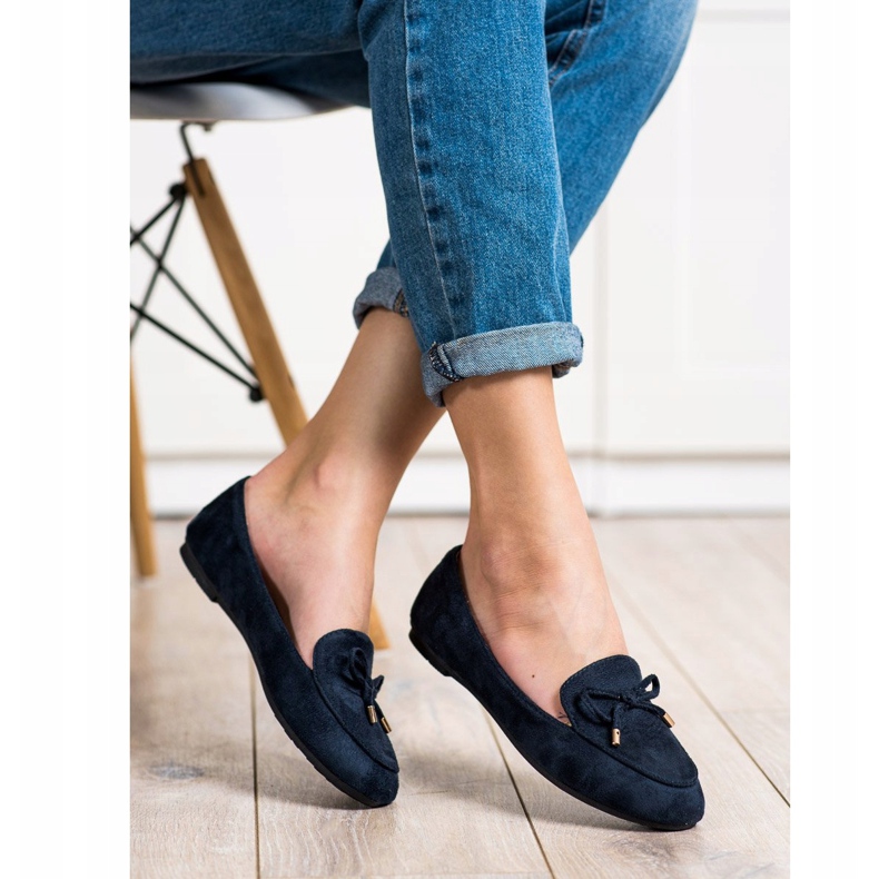 Abloom Señores de gamuza con un lazo azul 2 Abloom Señores de gamuza con un lazo azul 2