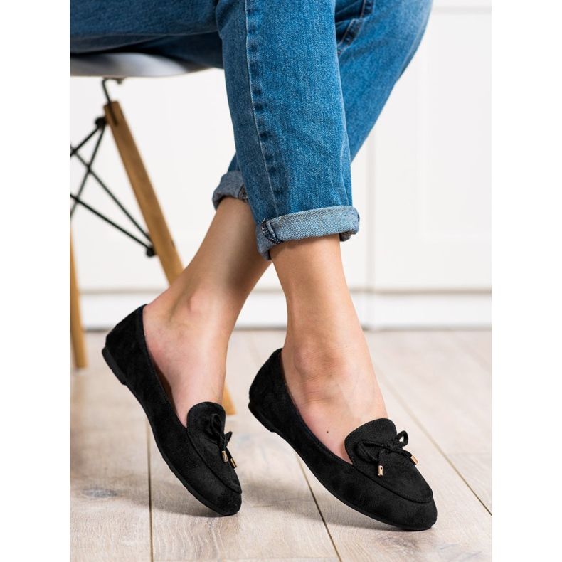 Abloom Señores de gamuza con un lazo negro 2 Abloom Señores de gamuza con un lazo negro 2