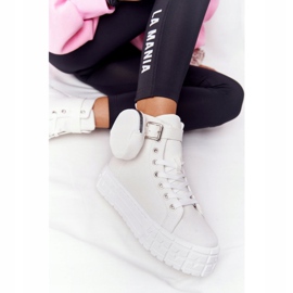 Zapatillas de mujer en una plataforma con palomitas de maíz blancas de riñón blanco 6