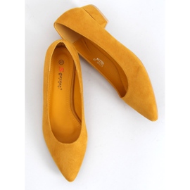 Salón de tacón bajo CL70P Amarillo miel 1